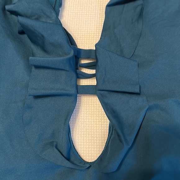 Woman’s Shade And Shore Plunge Ruffle Teal One Piece Swimsuit Size Small - Picture 5 of 10